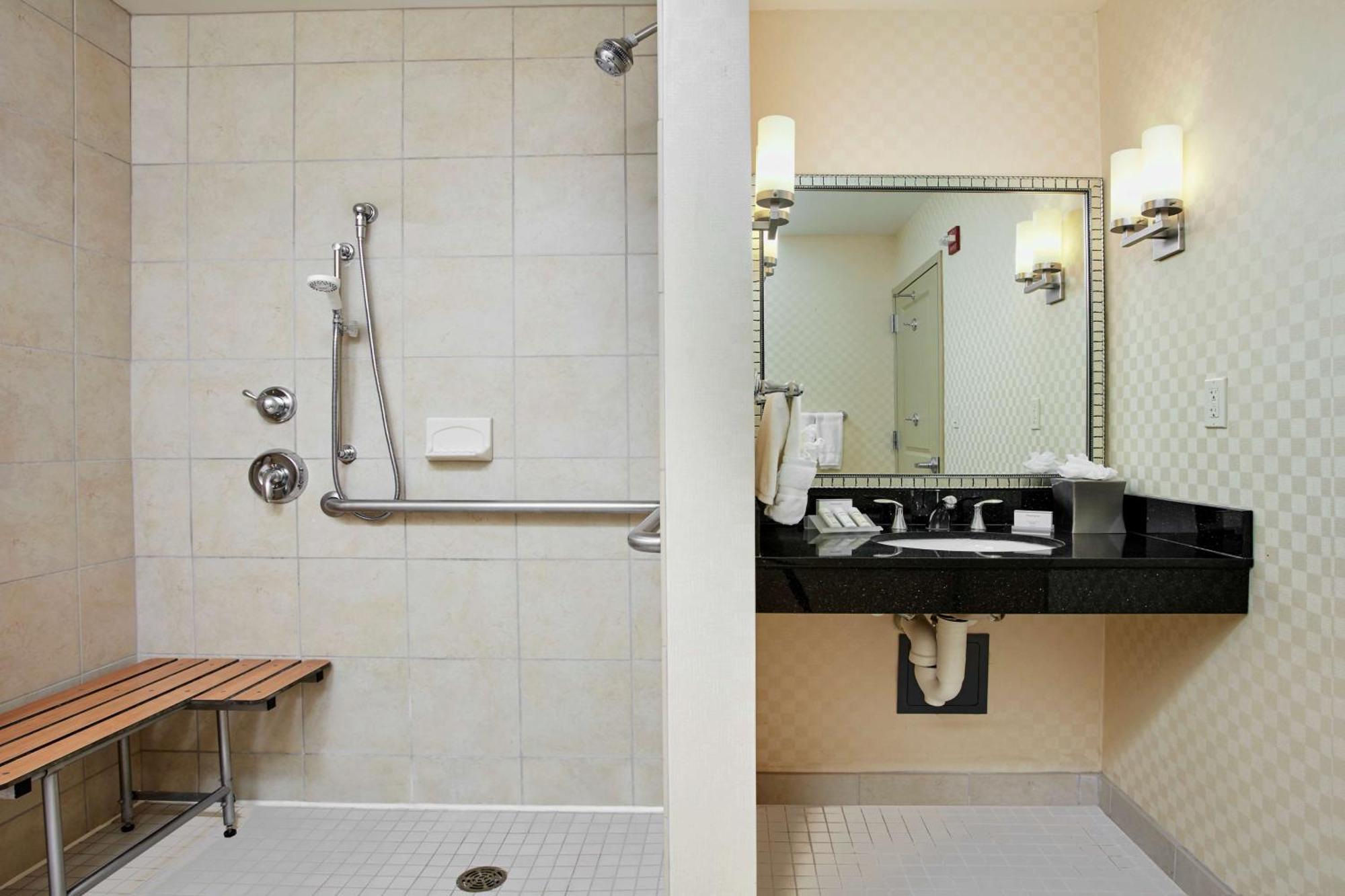 Hilton Garden Inn Rockville - Gaithersburg Kültér fotó